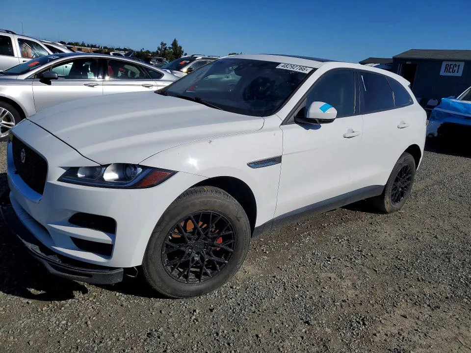 2017 Jaguar F-Pace VIN SADCS2BV8HA490208 фото 1