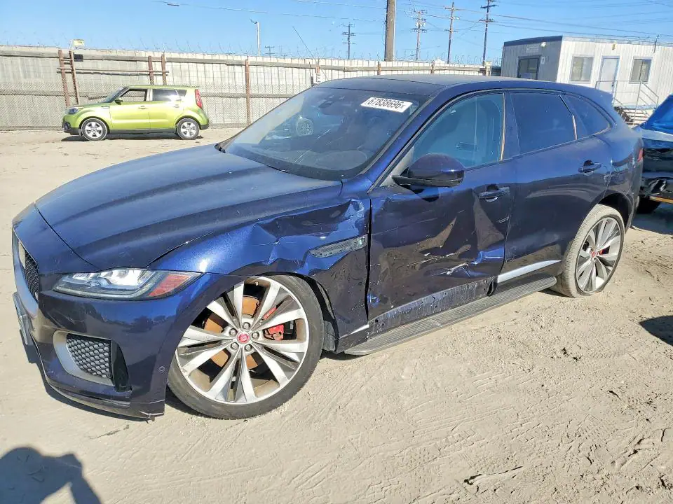 SADCM2FV0KA359110 Jaguar F-Pace 2019 — uszkodzenie Bok, zdjęcie przed naprawą