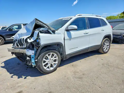 1C4PJLCB8FW759768 — 2015 Jeep Cherokee, Передня частина (Front End), фото до ремонту