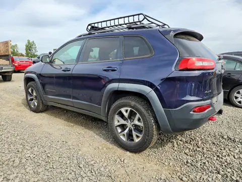 1C4PJMBS0FW693904 — 2015 Jeep Cherokee, photo 2 from Copart 29.09.2026, Rear end