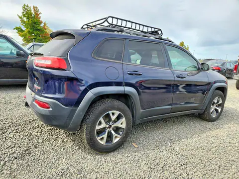 1C4PJMBS0FW693904 — 2015 Jeep Cherokee, photo 3 from Copart 29.09.2026, Rear end