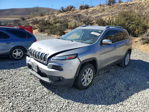 1C4PJMCS2GW218335 — 2016 Jeep Cherokee, Front end (Front End), before-repair photos