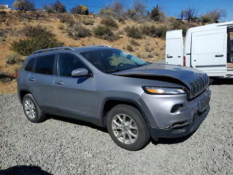 1C4PJMCS2GW218335 — 2016 Jeep Cherokee, ფოტო 4, Copart 15.10.2026, წინა ნაწილი