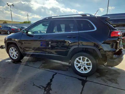 1C4PJMCS6HW625804 — 2017 Jeep Cherokee, фото 2 с аукциона Copart 30.09.2026, Задняя часть