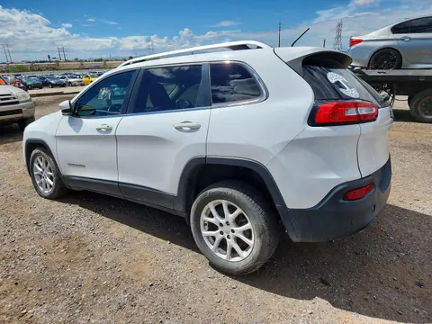 2017 Jeep Cherokee VIN 1C4PJLCB7HD218774 фото 2