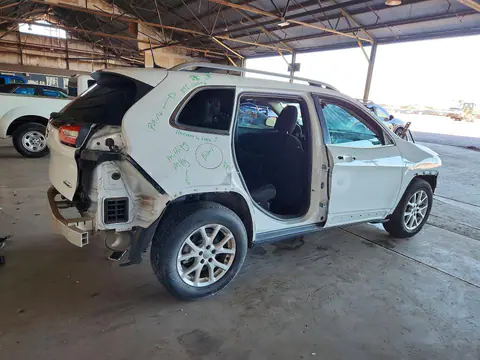 2017 Jeep Cherokee VIN 1C4PJLCB4HW668256 фото 3