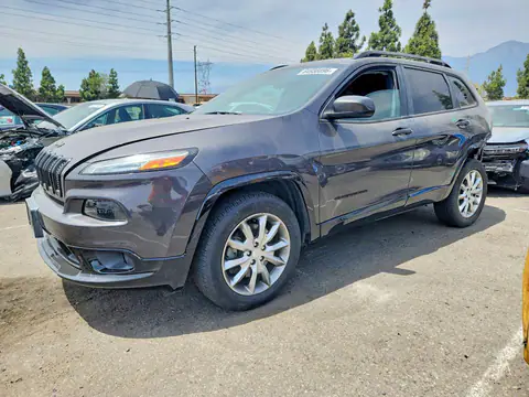 1C4PJMCB0JD587195 — 2018 Jeep Cherokee, Parte trasera (Rear End), fotos antes de reparar