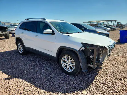 1C4PJLCBXJD537088 — 2018 Jeep Cherokee, photo 4 from Copart 29.09.2026, Front end