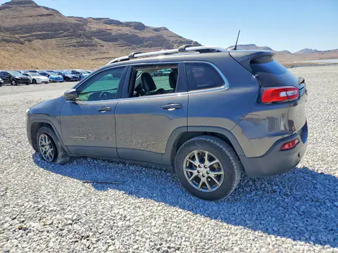1C4PJLLB5JD612232 — 2018 Jeep Cherokee, photo 2 from Copart 30.09.2026, Vandalism