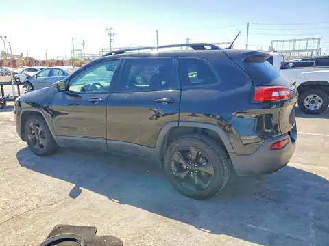 1C4PJLCB9JD545201 — 2018 Jeep Cherokee, zdjęcie 2 z Copart 21.10.2026, Przód