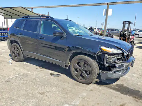1C4PJLCB9JD545201 — 2018 Jeep Cherokee, zdjęcie 4 z Copart 21.10.2026, Przód