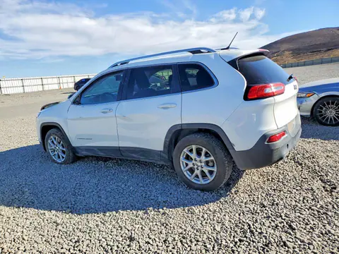 2018 Jeep Cherokee VIN 1C4PJLCB9JD615313 фото 2