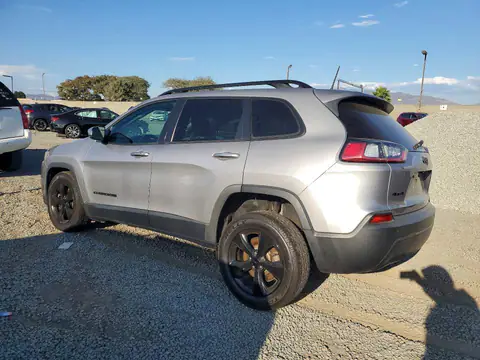 1C4PJMLB4KD402177 — 2019 Jeep Cherokee, photo 2 from Copart 16.10.2026, Front end