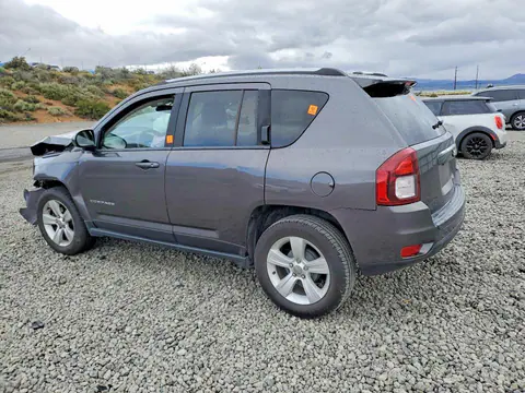 2016 Jeep Compass VIN 1C4NJCEB3GD599929 фото 2