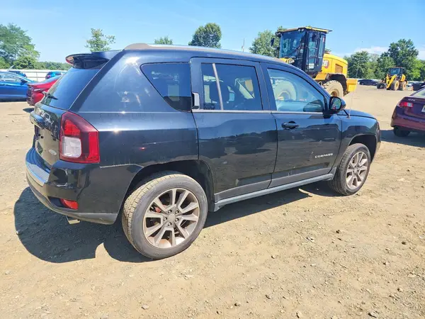 1C4NJDEB3GD550221 — 2016 Jeep Compass, фото 3 с аукциона Copart, Передняя часть