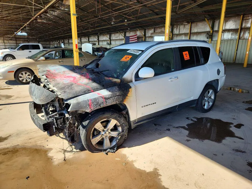 2016 Jeep Compass VIN 1C4NJDEB5GD616543 фото 1
