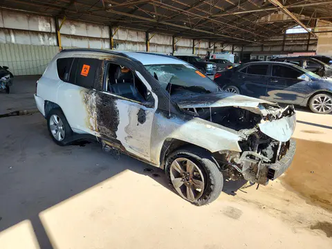 2016 Jeep Compass VIN 1C4NJDEB5GD616543 фото 4