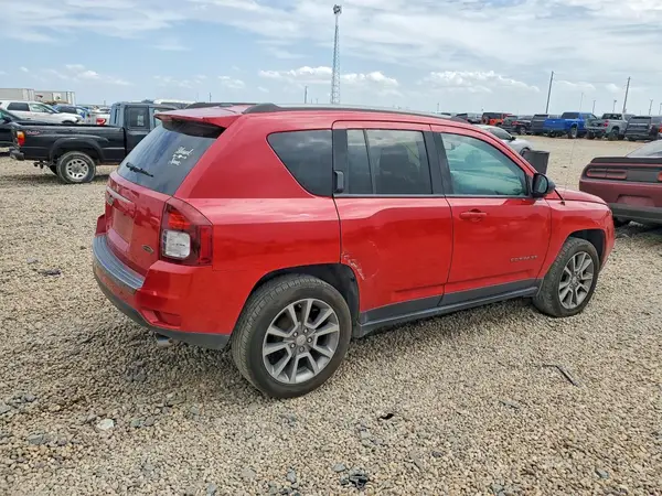 1C4NJCBA3GD783618 — 2016 Jeep Compass, фото 3 с аукциона Copart, Передняя часть