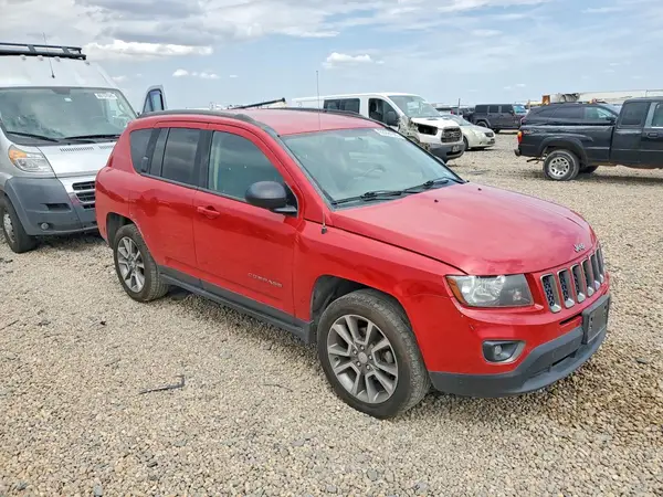 1C4NJCBA3GD783618 — 2016 Jeep Compass, фото 4 с аукциона Copart, Передняя часть