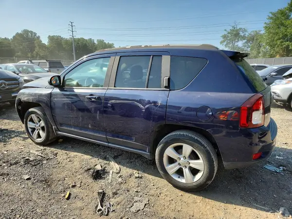 1C4NJCBA4GD621643 — 2016 Jeep Compass, фото 2 с аукциона Copart, Передняя часть