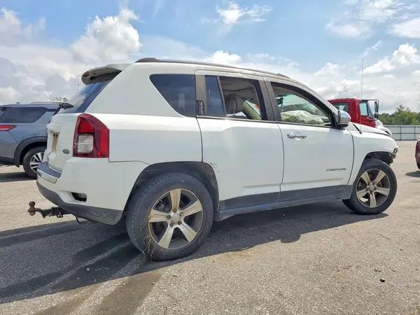 1C4NJDEB5GD598139 — 2016 Jeep Compass, фото 3 с аукциона Copart, Передняя часть