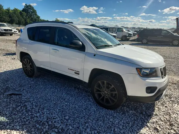 1C4NJCBB9GD711668 — 2016 Jeep Compass, photo 4 from Copart, Front end