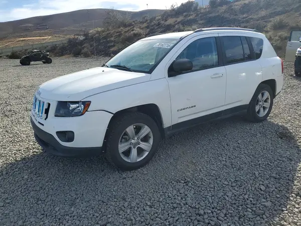 1C4NJDBB8GD696635 Jeep Compass 2016 — повреждение Передняя часть, фото до ремонта