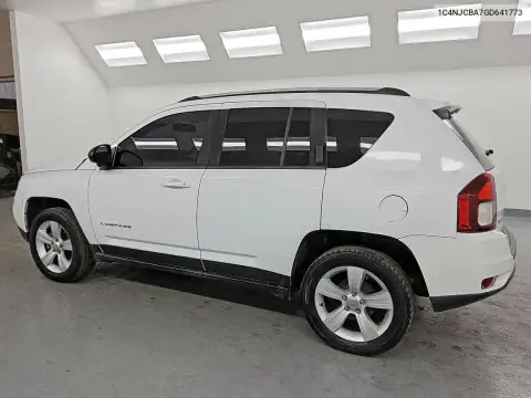 2016 Jeep Compass Sport VIN 1C4NJCBA7GD641773 фото 2