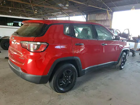 3C4NJCAB5HT647612 — 2017 Jeep Compass, foto 3 de Copart 30.09.2026, Parte delantera