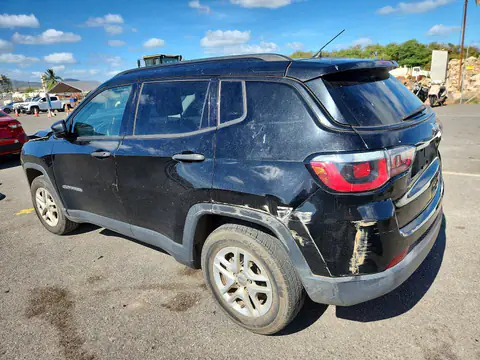 3C4NJCAB4HT658214 — 2017 Jeep Compass, zdjęcie 2 z Copart 19.10.2026, Przód