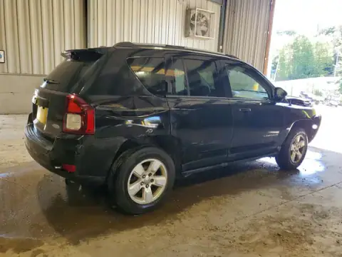 1C4NJCEBXHD198038 — 2017 Jeep Compass, zdjęcie 3 z Copart, Przód