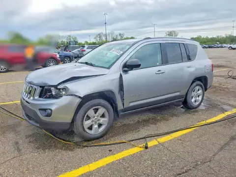 1C4NJCBB6HD102314 Jeep Compass 2017 — Front end damage, before-repair photo