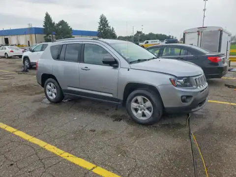 1C4NJCBB6HD102314 — 2017 Jeep Compass, photo 4 from Copart, Front end