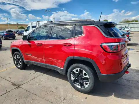 3C4NJDDB8HT632233 — 2017 Jeep Compass, zdjęcie 2 z Copart 05.10.2026, Bok