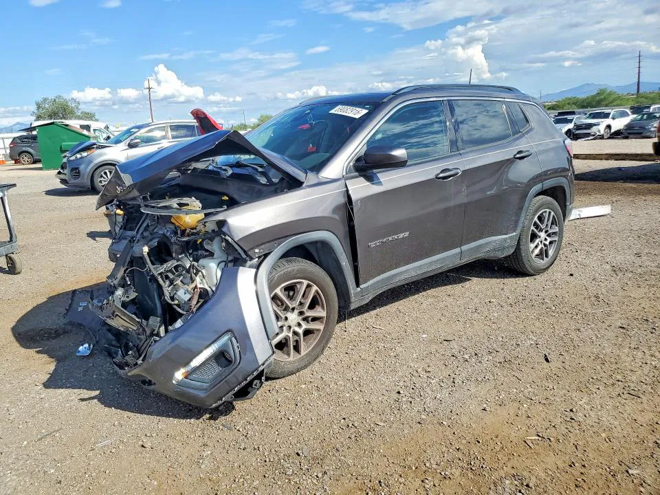 2017 Jeep Compass VIN 3C4NJCBB7HT632589 фото 1