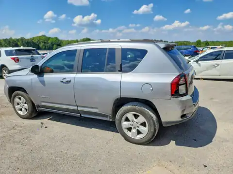 1C4NJCEA1HD151620 — 2017 Jeep Compass, photo 2 from Copart 29.09.2026, Mechanical damage