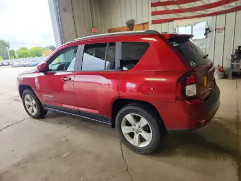 1C4NJDEB1HD121841 — 2017 Jeep Compass, zdjęcie 2 z Copart, Normalne zużycie
