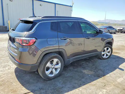 3C4NJDBB6JT117241 — 2018 Jeep Compass, foto 3 de Copart 22.10.2026, Lateral