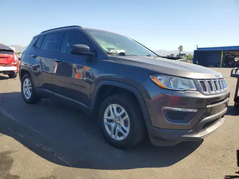 3C4NJCAB4JT420692 — 2018 Jeep Compass, ფოტო 4, Copart 28.10.2026, გვერდითი ნაწილი