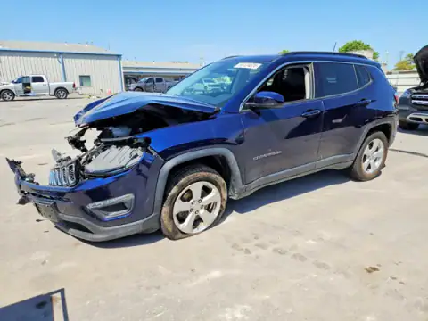 3C4NJDBB4JT103631 — 2018 Jeep Compass, Przód (Front End), zdjęć przed naprawą
