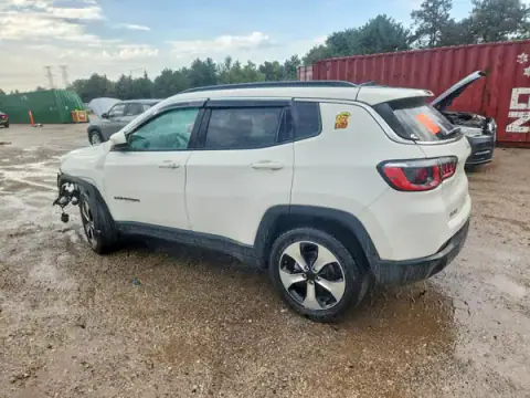 3C4NJCBB5JT102417 — 2018 Jeep Compass, photo 2 from Copart 20.10.2026, Front end