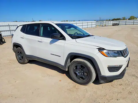 3C4NJCAB4JT488281 — 2018 Jeep Compass, фото 4 с аукциона Copart 16.10.2026, Передняя часть