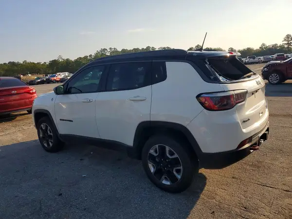 3C4NJDDB3JT270690 — 2018 Jeep Compass, photo 2 from Copart 01.10.2026, Rear end