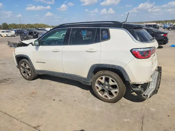 3C4NJDCB3JT222110 — 2018 Jeep Compass, photo 2 from Copart, Rear end