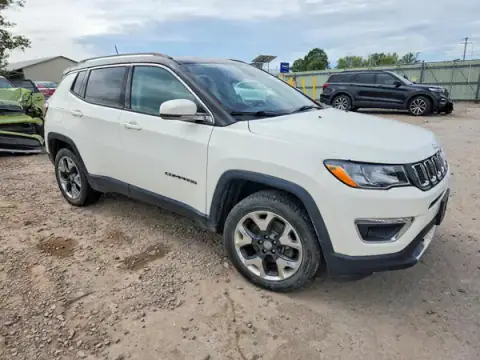 3C4NJDCB2JT143558 — 2018 Jeep Compass, zdjęcie 4 z Copart 23.09.2026, Zalanie