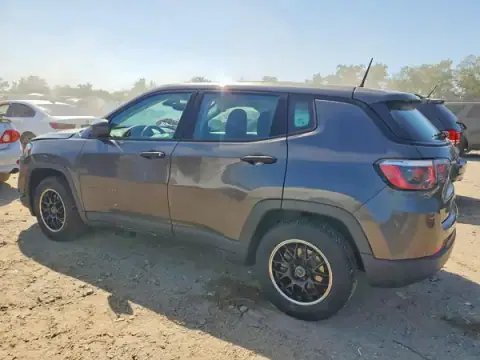 3C4NJCAB3JT466353 — 2018 Jeep Compass, foto 2 de Copart, Parte delantera