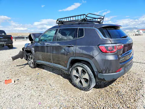 3C4NJDBBXJT114620 — 2018 Jeep Compass, photo 2 from Copart 16.10.2026, Front end