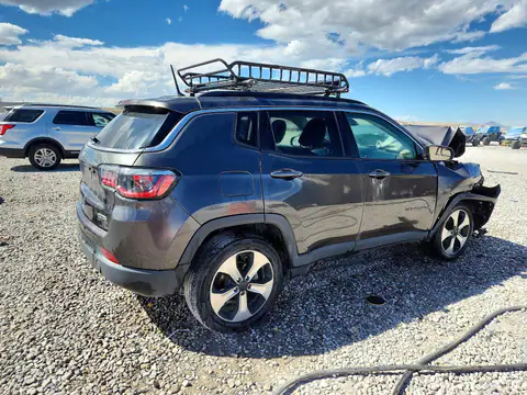 3C4NJDBBXJT114620 — 2018 Jeep Compass, photo 3 from Copart 16.10.2026, Front end