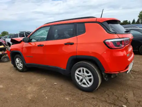 3C4NJCAB4JT133675 — 2018 Jeep Compass, ფოტო 2, Copart, წინა ნაწილი