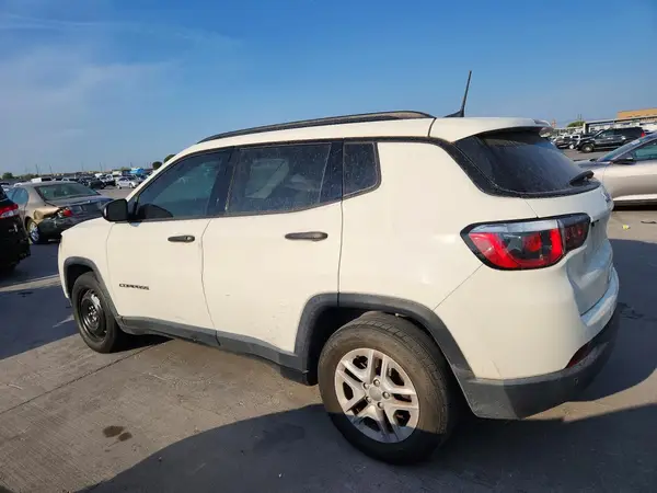 3C4NJCAB0JT125251 — 2018 Jeep Compass, photo 2 from Copart 01.10.2026, Rear end